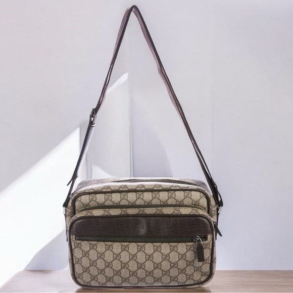 Vintage Gucci GG Supreme Plus Monogrammed Bag
Luxurious Canvas 11” x 5” x 8” - Picture 4 of 17